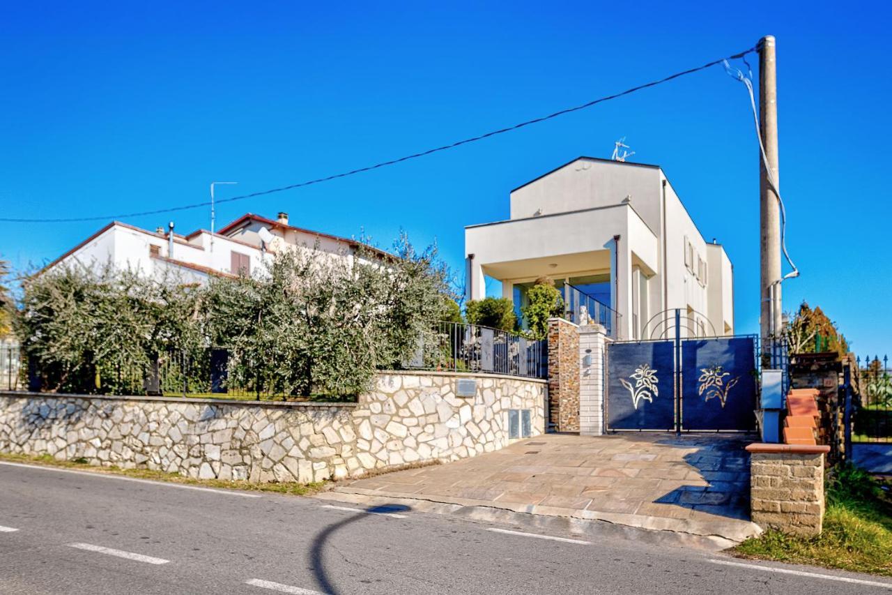 Villa Il Poggino - Modern House Foiano Della Chiana Exterior foto